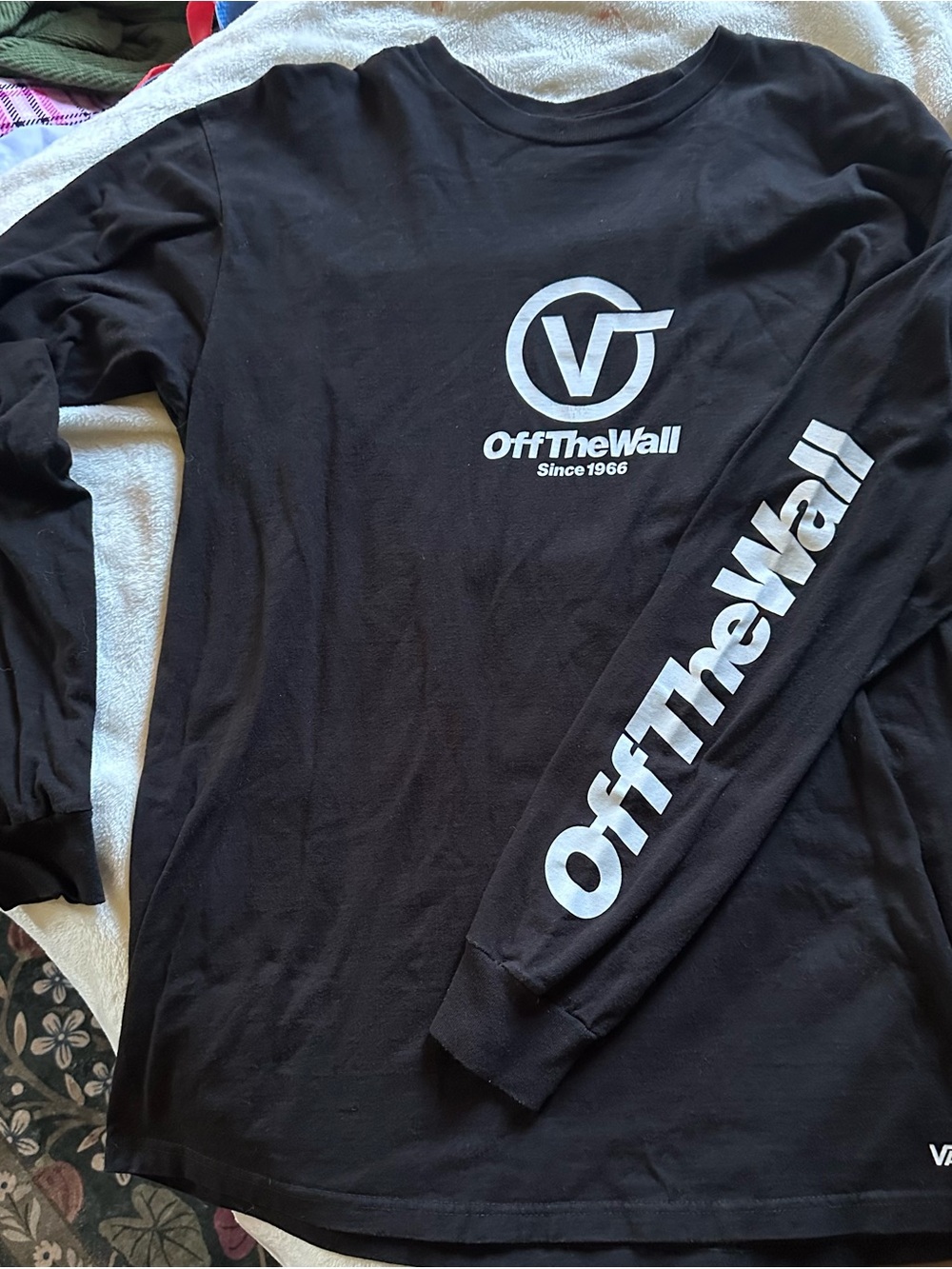 Vans Off The Wall Black Long-Sleeve Logo Tee